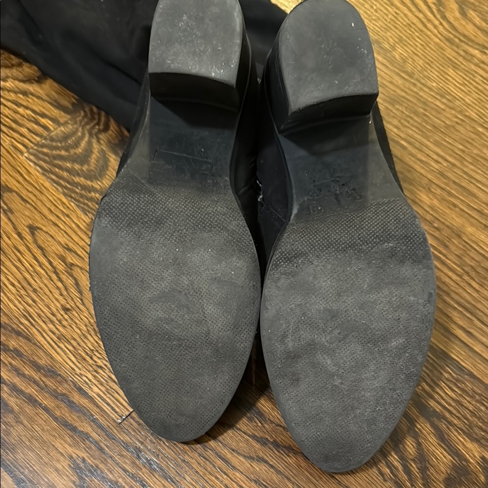 **Black Faux Suede Women's Boots** - Picture 2 of 4